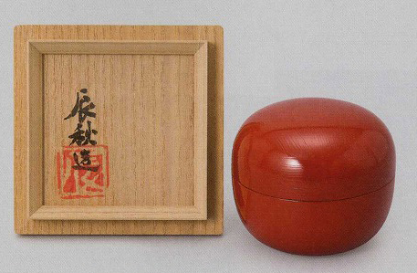 <span class="tw-text-xs tw-font-semibold">黒田辰秋</span><span class="tw-text-sm tw-font-semibold">「根来花器」</span>