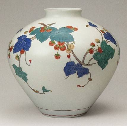<span class="tw-text-xs tw-font-semibold">十四代酒井田柿右衛門</span><span class="tw-text-sm tw-font-semibold">「濁手苺文花瓶」</span>
