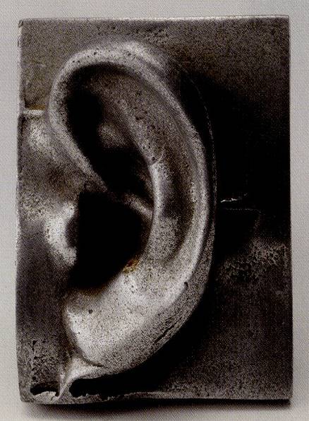 <span class="tw-text-xs tw-font-semibold">三木富雄</span><span class="tw-text-sm tw-font-semibold">「Ear」</span>