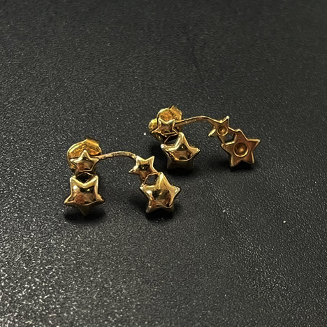 <span class="tw-text-sm tw-font-semibold">「ゴールドのピアス」</span>