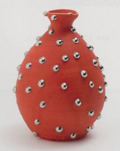 <span class="tw-text-xs tw-font-semibold">桑田卓郎</span><span class="tw-text-sm tw-font-semibold">「Platinum drop-sake vessel 30」</span>